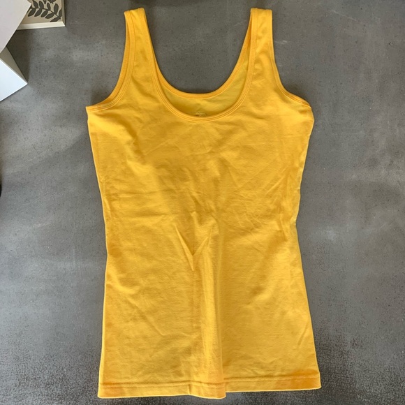 Tank top bundle - Picture 4 of 7